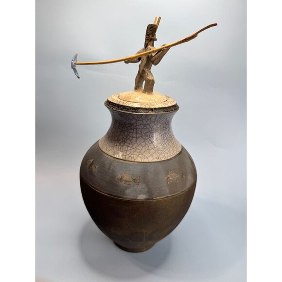 Signed Raku Tribal Pottery Sculpture Jar Spear & Fish Motif By Dickason 1993 - Picture 10 of 13